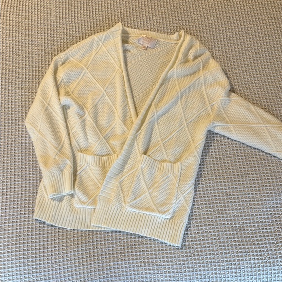 Cream Diamond Knit Women's Sweater - Picture 1 of 2